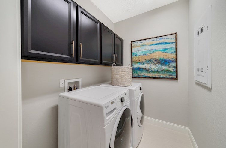 Dogwood laundry room with washer and dryer