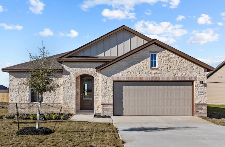 Teton Elevation Farmhouse A quick move-in