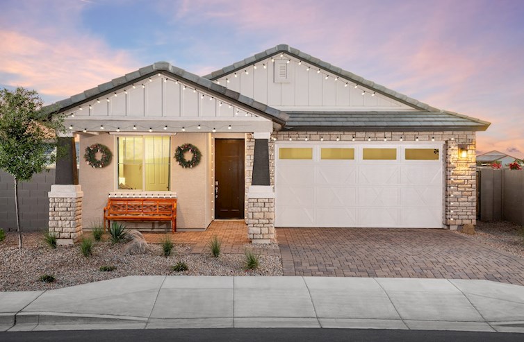 single-story home with Christmas décor