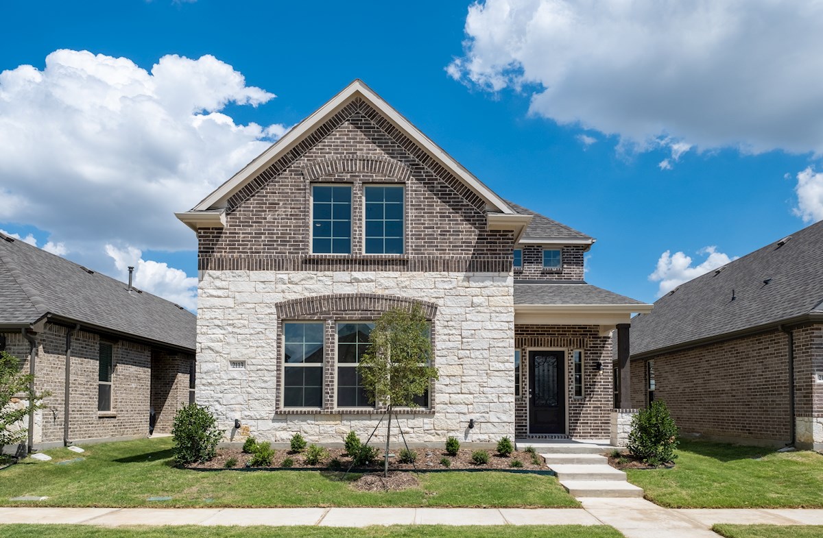 2113 Barx Drive in Valencia on the Lake Dallas,TX - Beazer Homes